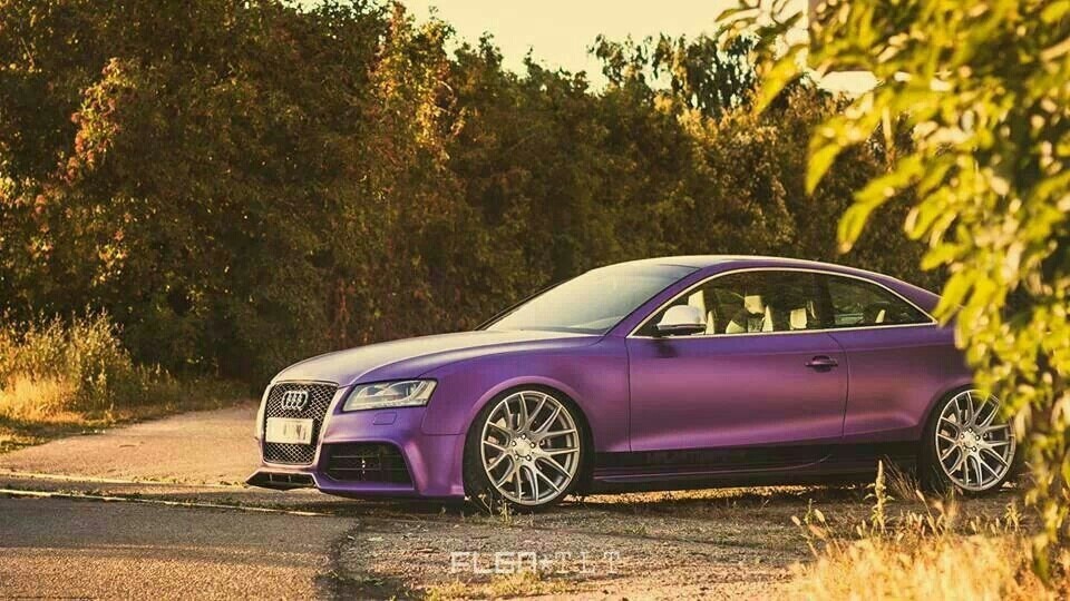 Audi lila matt